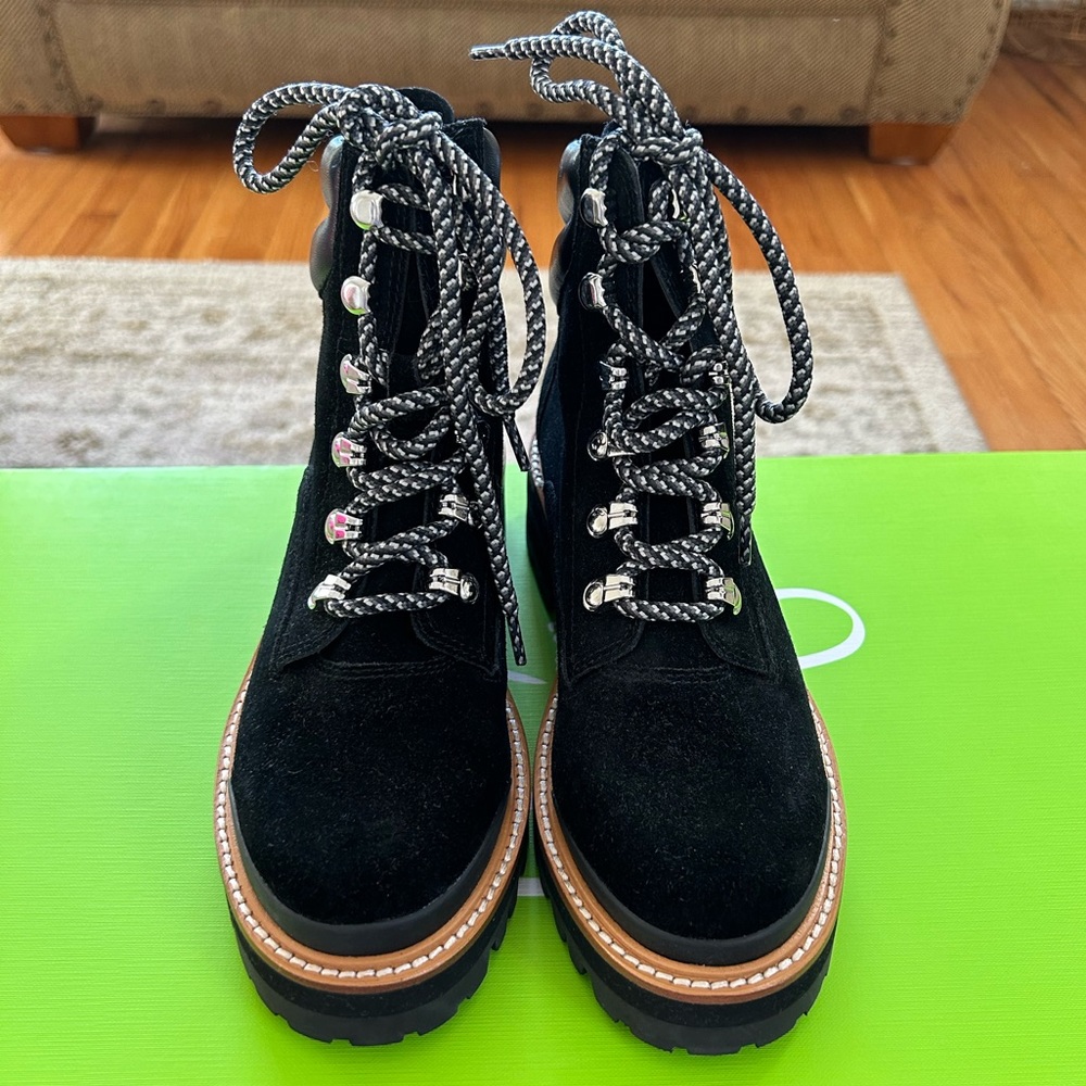 Never Worn Black Marc Fisher Boots Size 6